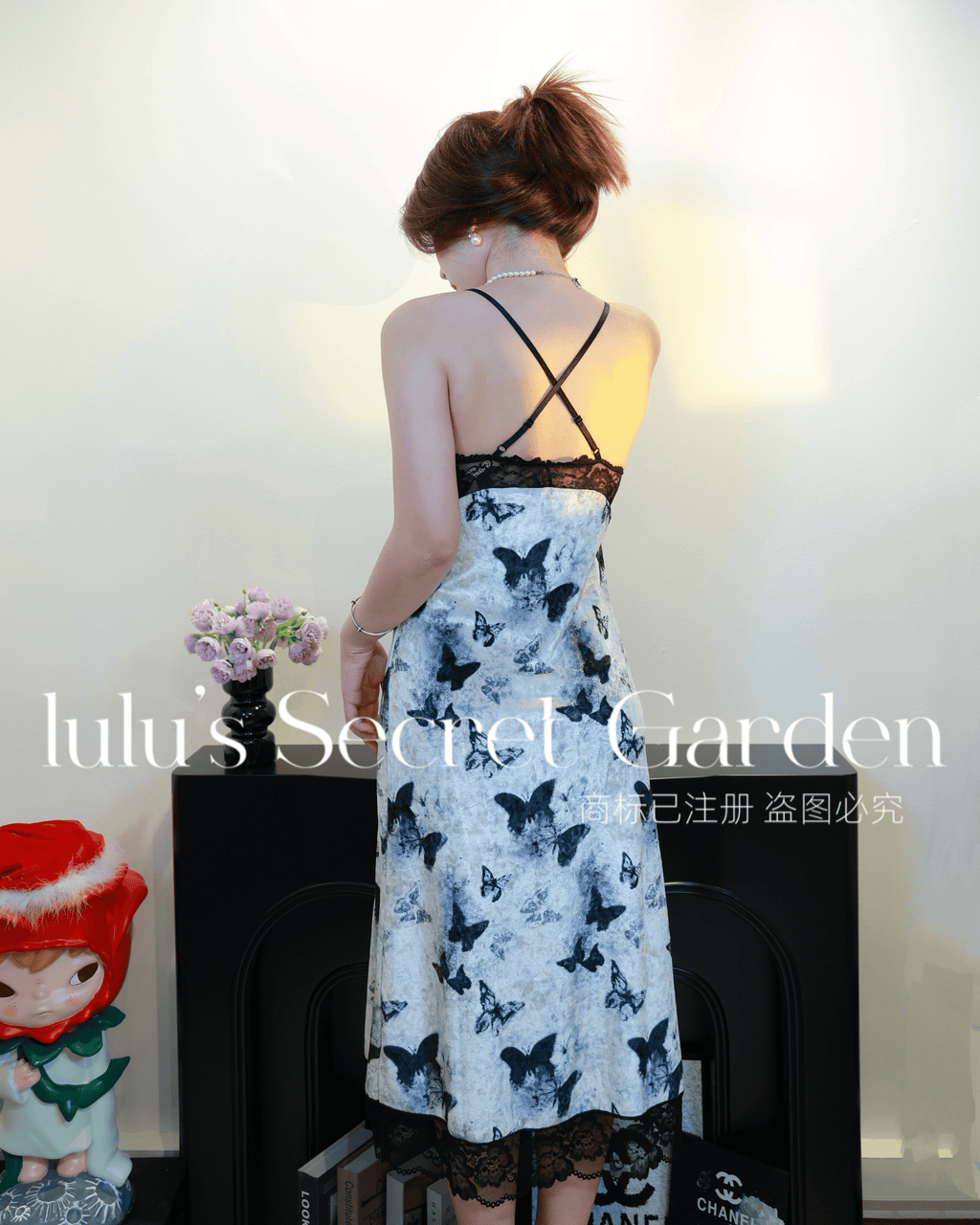 LULU 1094-Plus Size Padded Velvet Nightdress – Pure Desire Style with Butterfly Print and Long Camisole Design